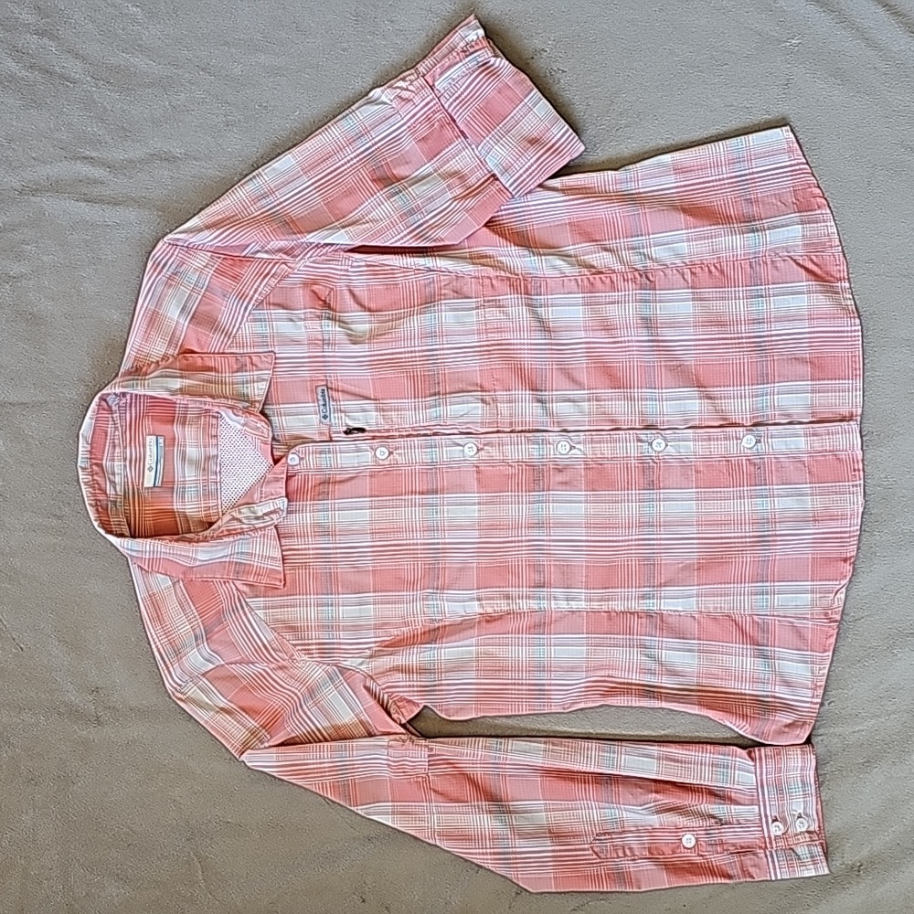 Columbia button down shirt
